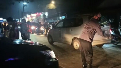 Pascabentrok Dua Ormas, Jalan Nasional Sukabumi Cianjur Macet