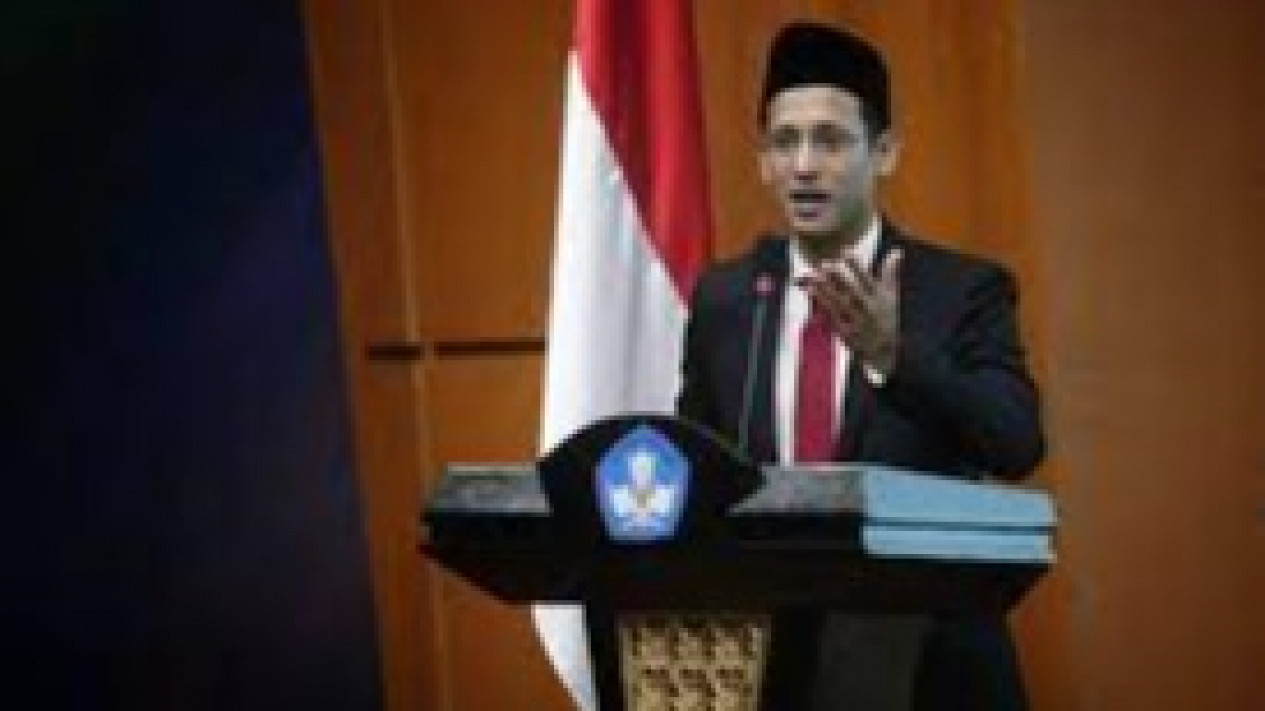Akui Data klaster Covid PTM Salah, Nadiem: "Ada Miskonsepsi"
            - galeri foto