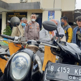 Warga Berbondong Datangi Polsek Bekasi Timur Cari Motor Curian