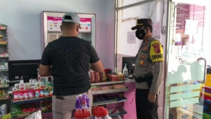 Minimarket Dibobol, Pelaku Jebol Plafon Bangunan Uang Belasan Juta Raib