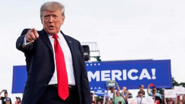 Trump Minta Pengadilan Pulihkan Akun Twitter-nya