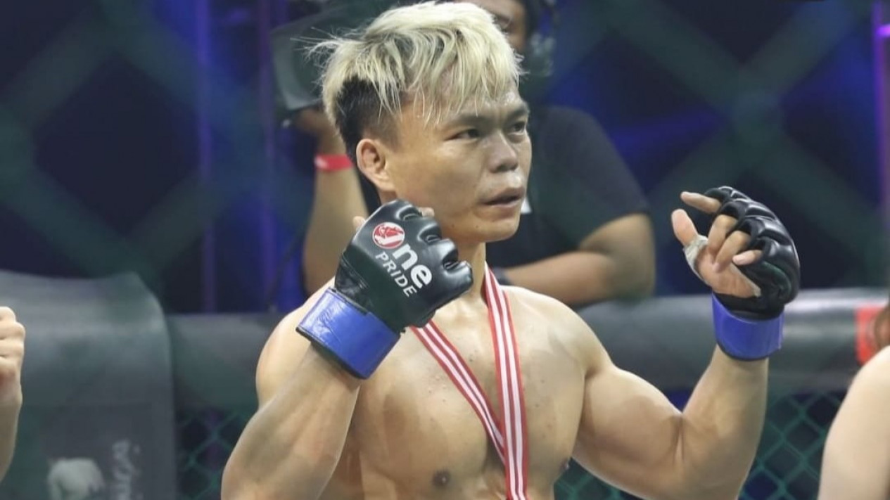 Hasil OnePride FN 49, Mautnya Kuncian Leher Rensus 
            - galeri foto