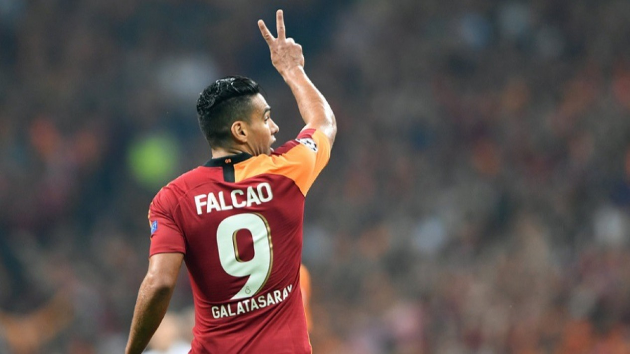 Nomor Kebanggan, Falcao Lebihi Messi dan CR
            - galeri foto