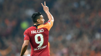 Nomor Kebanggan, Falcao Lebihi Messi dan CR