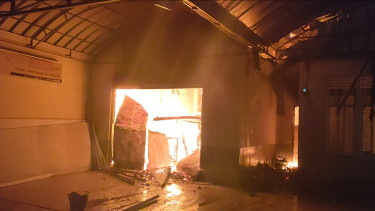 Sebuah Rumah Tempat Produksi Batik Ludes Dilalap Sijago Merah