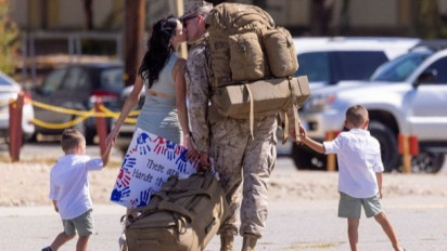 AS Tarik Pasukan Marinir yang Bertugas di Bandara Kabul