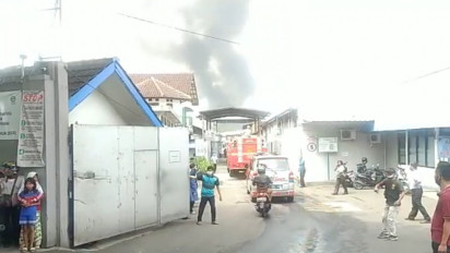 Pabrik Tekstil di Bandung Terbakar, Pekerja Berhamburan