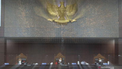 MK Tolak Uji Materi UU BUMN