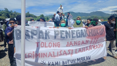 Warga Korban Alih Fungsi Hutan Lindung Berunjuk Rasa