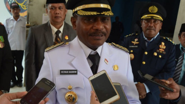 Waduh, Bupati Teluk Bintuni dan Menteri Investasi Berseteru, Ada Apa?