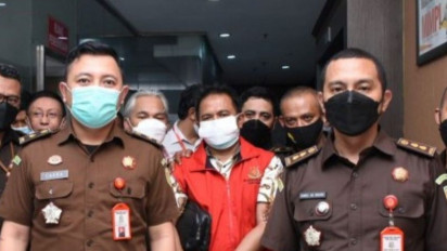Empat Tersangka Korupsi Pt Posfin Ditahan Oleh Kejati Jabar