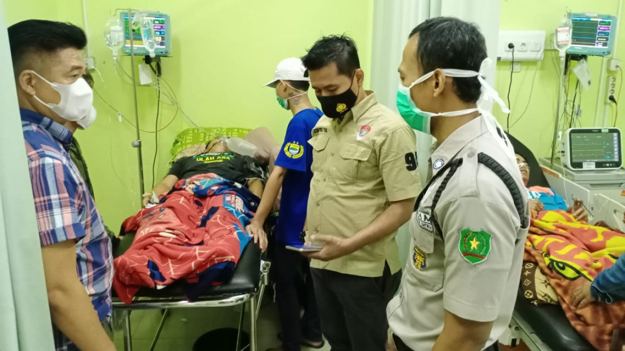 Pesta Miras Oplosan, 4 Pemuda Tewas dan 3 Orang Dirawat di Rumah Sakit
            - galeri foto