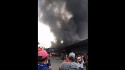 Gudang Plastik di Penjaringan Jakut Terbakar, Gulkarmat Kerahkan 21 Mobil Pemadam
