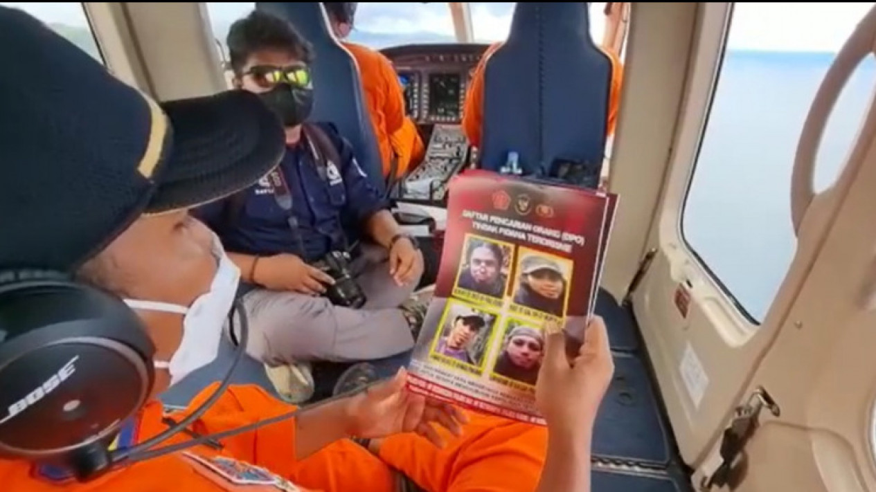 Polisi: Tiga Kecamatan Menjadi Fokus Penyebaran Foto DPO Teroris Poso
            - galeri foto