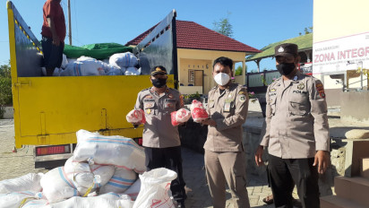 Penyelundupan 2 Ton Ayam Beku di Pelabuhan Poto Tano Berhasil Digagalkan