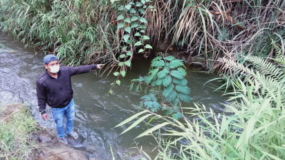 Kakak-adik Naik Sepeda Terjun ke Sungai Berbatu di Tapanuli Utara