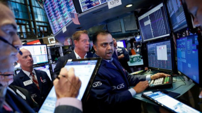 Laporan Pekerjaan AS Lemah, Wall Street Dibuka Goyah