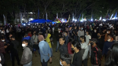Gawat! Penutupan Toraja Highland Festival Abaikan Prokes, Ribuan Warga Padati Lapangan Bhakti