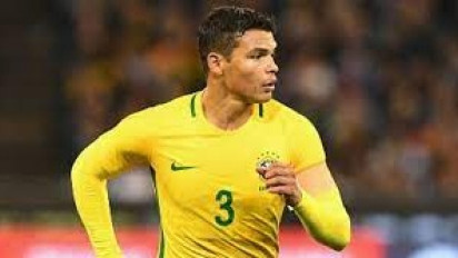 Thiago Silva Ukir 100 Kali Tampil Bersama Timnas Brasil