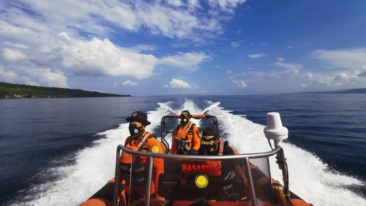 Pakai Baju Kuning, Nelayan di Buton Selatan Hilang saat Memancing
            - galeri foto