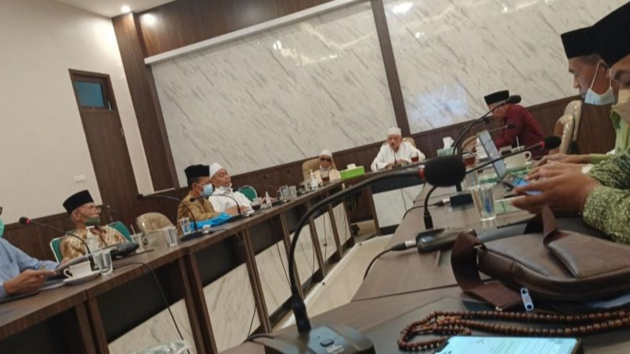 NU Jatim Usung Gus Yahya Sebagai Calon Ketua Umum PBNU
            - galeri foto