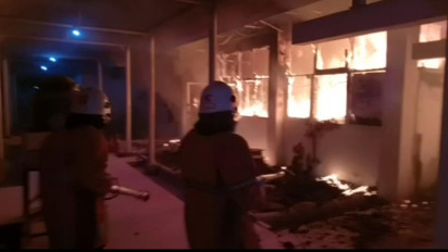 Kantor Kementerian PUPR Surabaya Terbakar, 14 Damkar Turun Tangan