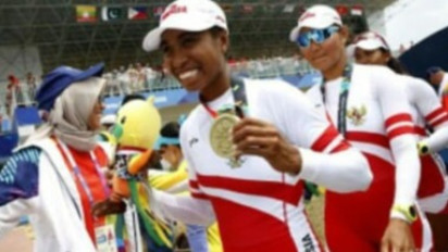 Viral di Medsos, Atlet Peraih Emas PON Papua Asal Maluku Telantar di Bandara Pattimura