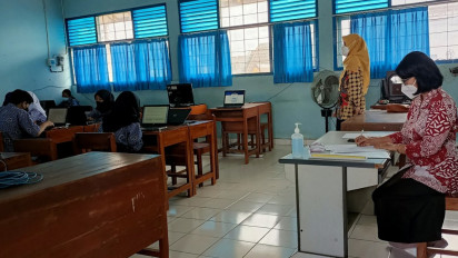 Dua Pekan PTM, Bupati Sleman: Satu Saja Temuan Kasus Covid-19, Sekolah Ditutup