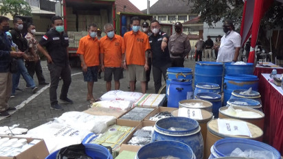 Wow!  48 Juta Butir Pil Koplo Sitaan Pabrik Obat Ilegal Dimusnahkan Bareskrim