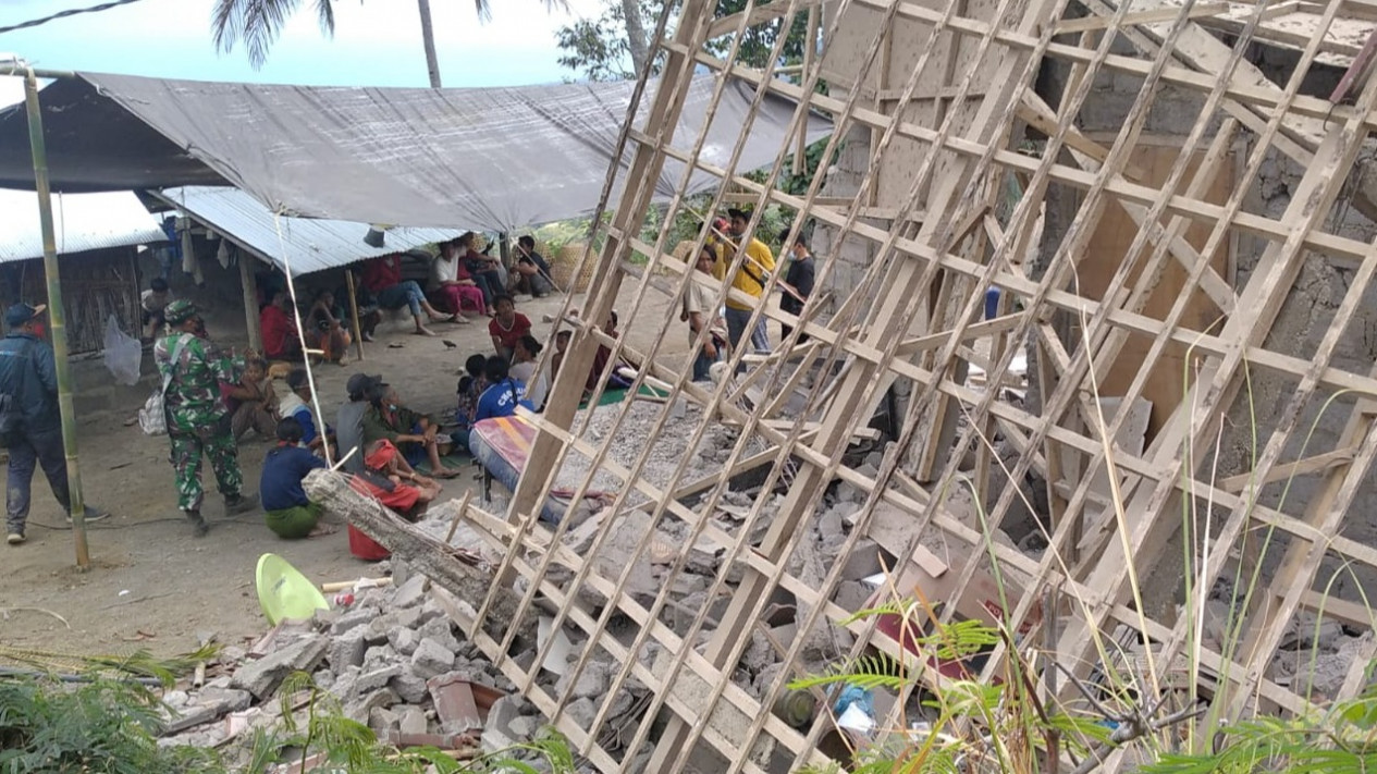 Begini Kondisi Rumah Warga di Bali Setelah Diguncang Gempa Magnitudo 4,8
            - galeri foto
