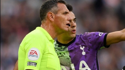 Aksi Selamatkan Fans Newcastle, Bek Spurs Banjir Pujian