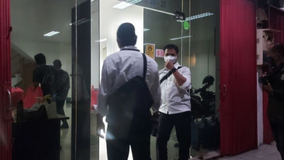 Polisi Pergoki PT AIC Jakut Olah Foto Asusila Untuk Tagih Utang