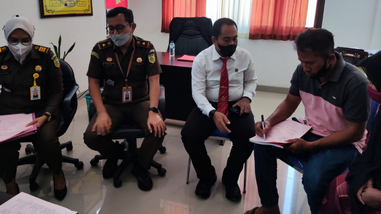 Kejari Beri "Udara Bebas" Pelaku Penganiayaan di Sumbawa. Kok Bisa?
            - galeri foto