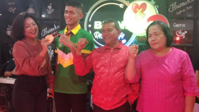 Peraih Medali Emas Tinju PON Papua Disambut Warga di Tanah Kelahirannya