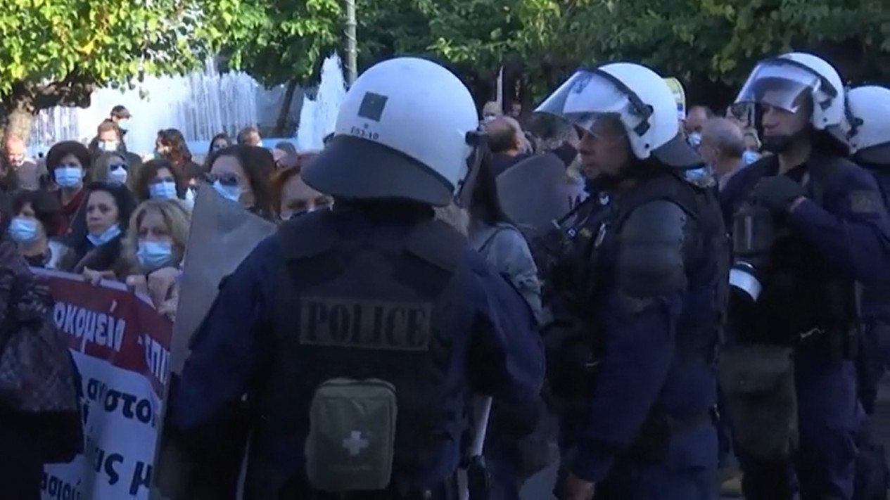 Tenaga Kesehatan di Yunani Gelar Aksi Demo, Protes Kebijakan Wajin Vaksin
            - galeri foto