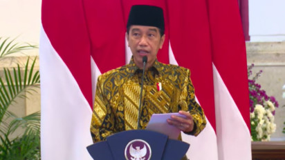 Ekonomi Syariah RI Peringkat 4 Dunia, Jokowi Minta Tak Berpuas Diri
