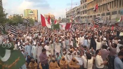 Ratusan Pendukung Partai Oposisi Paksitan Gelar Aksi Protes Kenaikan Harga Bahan Pokok