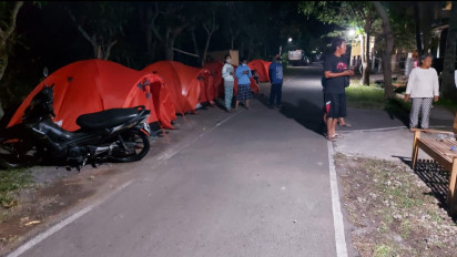 Warga Ambarawa Dirikan Tenda dan Bersiaga Hadapi Gempa Susulan