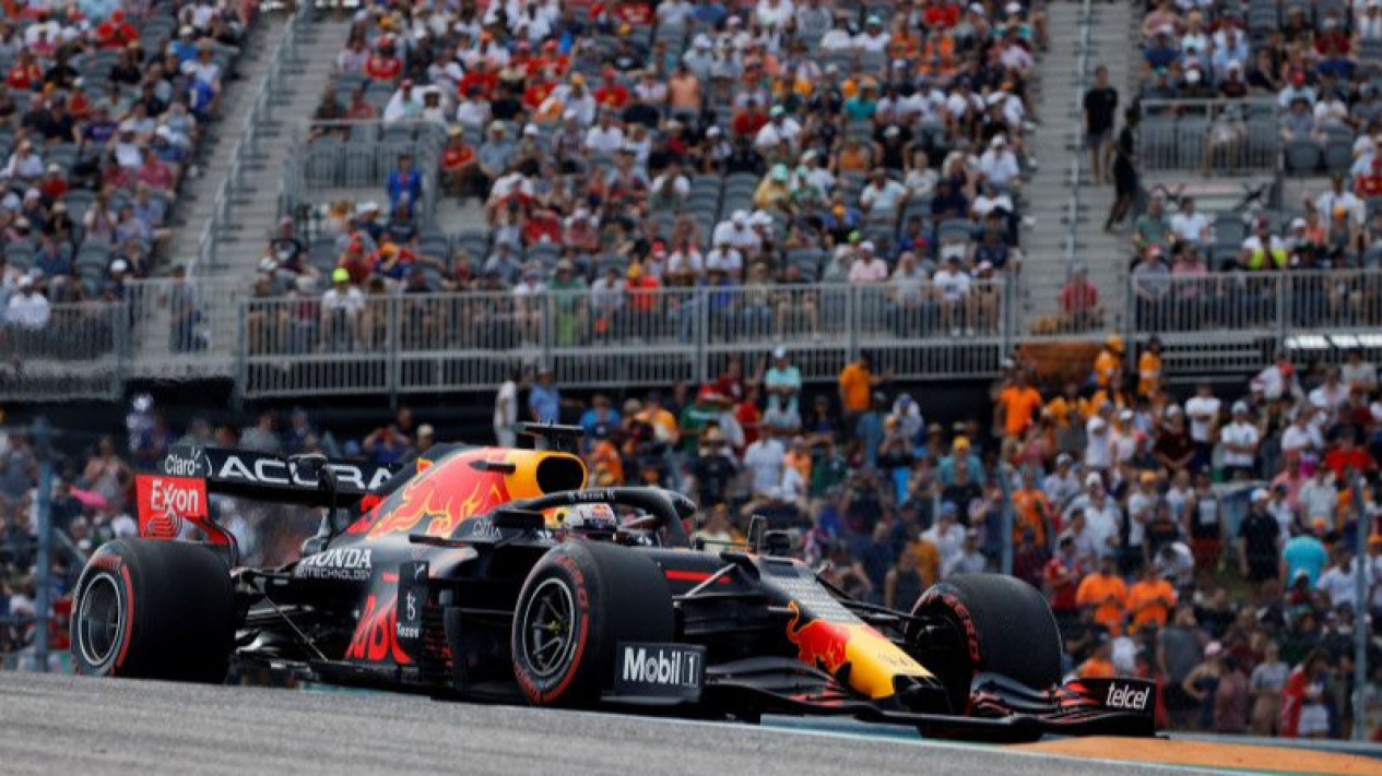 Max Verstappen Raih Pole Position di Grand Prix Amerika Serikat
            - galeri foto