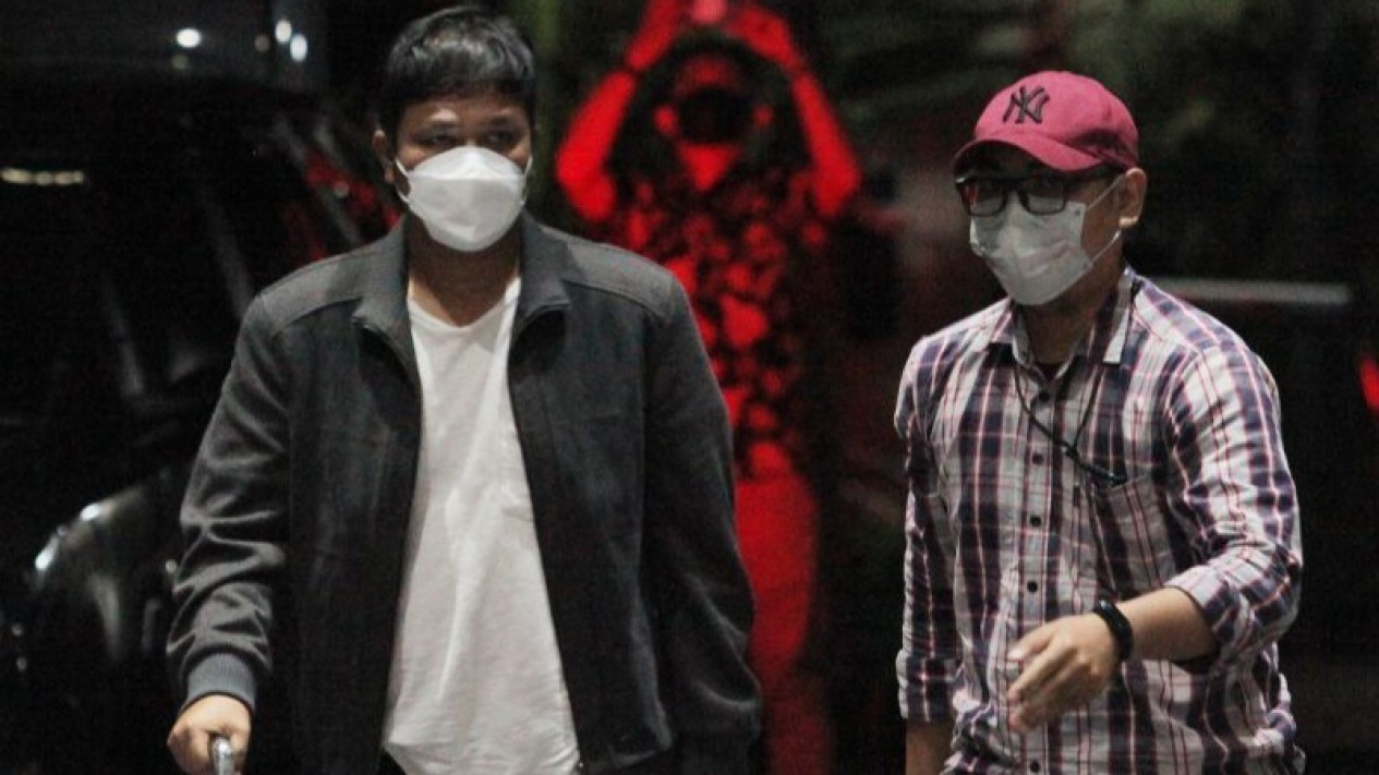 Gara-gara Status FB, Kamar Sel Bupati Kuansing Andi Putra Digeledah
            - galeri foto