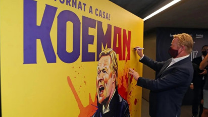 Mobil Koeman Diserang Fans Barca