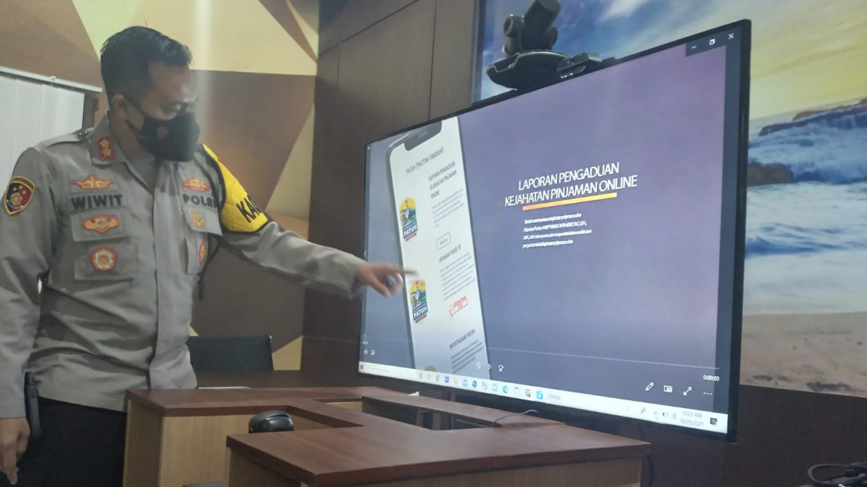 Dapat Ancaman dari Pinjol? Warga Pacitan Bisa Lapor ke Sini
            - galeri foto