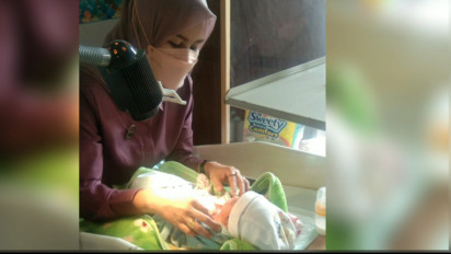 Tali Pusar Masih Menempel, Bayi Malang Ini Ditemukan Warga di Kebun