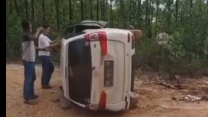 Mobil Rombongan Safari Dakwah Ustadz Zacky Mirza & Ustadz Kembar Mengalami Insiden di Tengah Hutan Akasia Riau