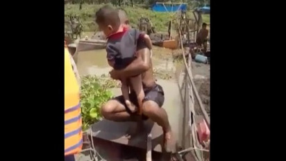 Perahu Penyeberangan Angkut 23 Penumpang Tenggelam di Bengawan Solo, Belasan Orang Hilang