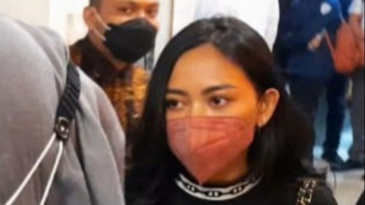 Polisi Gelar Perkara Kasus Kaburnya Rachel Vennya dari Wisma Atlet 5 November
            - galeri foto