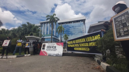 Aktivis dan Mahasiswa Gelar Aksi Keprihatinan Tewasnya 40 Warga Kaltim Yang Jadi Korban Lubang Galian Tambang