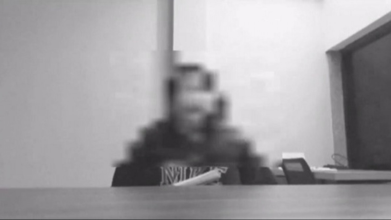 Mahasiswi UNRI Dilecehkan Dosen Saat Bimbingan Skripsi
            - galeri foto