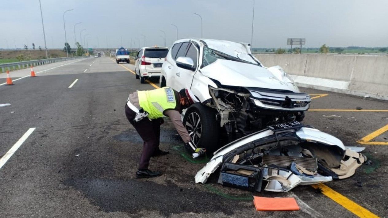 Pelajaran dari Kecelakaan Maut Vanessa dan Suami, Polisi: Rambu Lalu Lintas Bukan Pajangan
            - galeri foto