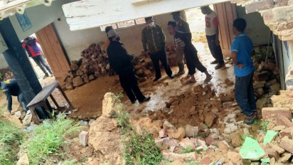 Hujan Deras Tiga Ruang PAUD dan Madrasah Diniyah di Sukabumi Ambruk